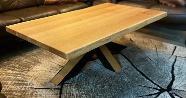 Doppel-X mit Holz