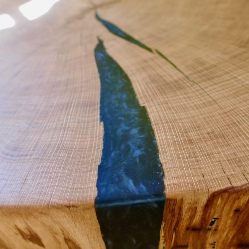 Baumscheiben Tisch Eiche mit Epoxidharz
geölt